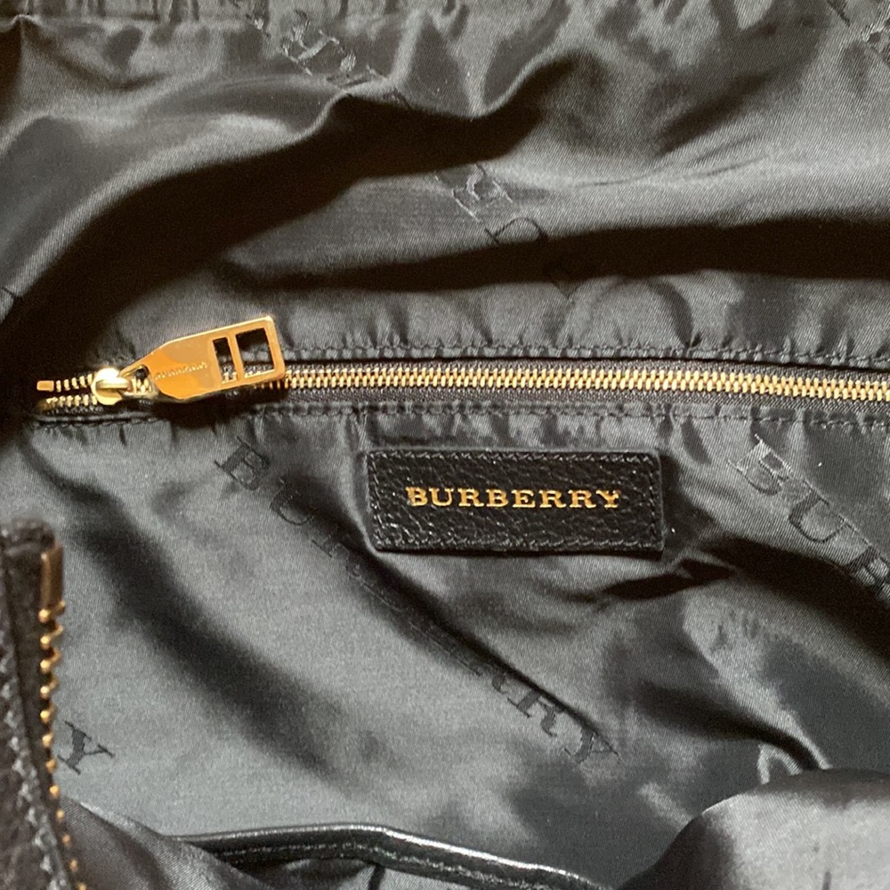 Burberry black leather overside hobo bag gold hardware - Picture 8 of 9